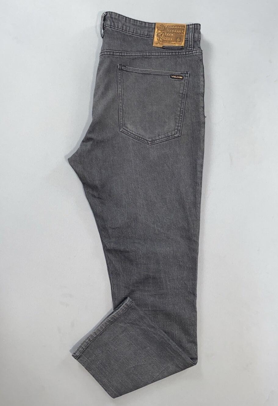 Volcom Vorta Slim Straight Lightweight Stretch Denim Jeans. Gray, Men's 38X31.